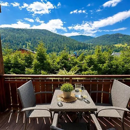 Fuchs With Balcony And Mountain View